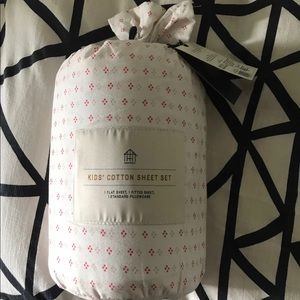 Hearth & Hand twin/ twin XL sheets